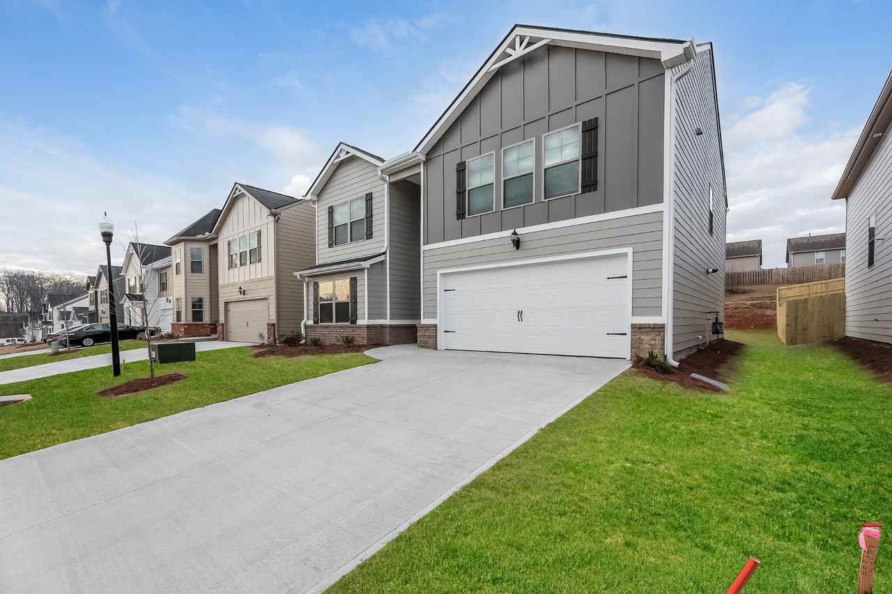 931 Equine Dr - Photo 2 of 16