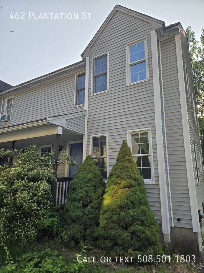 462 Plantation St - Photo 2 of 17