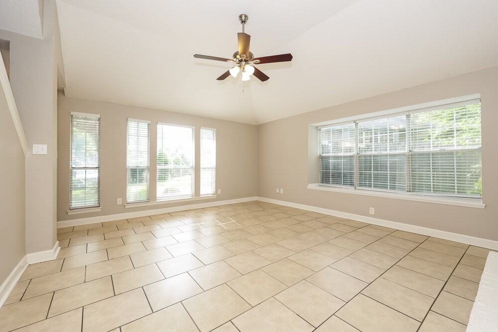 1229 Jacksons View Rd - Photo 4 of 13