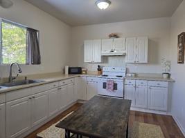 featured image of 83 Anuenue St