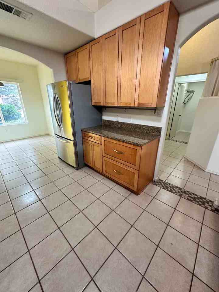 7419 Desert Eagle Rd Ne - Photo 3 of 35