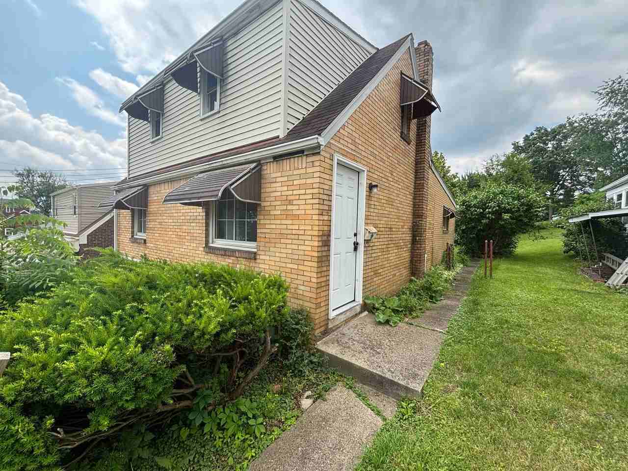 4508 Eliza St - Photo 2 of 26