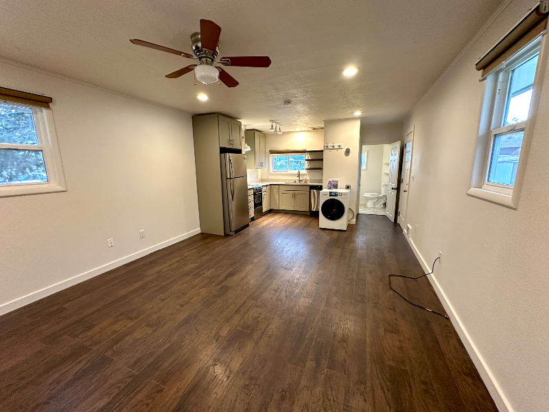 3734 Roosevelt Ave - Photo 2 of 12