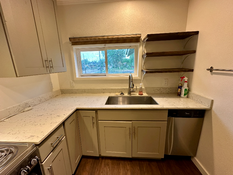 3734 Roosevelt Ave - Photo 5 of 12