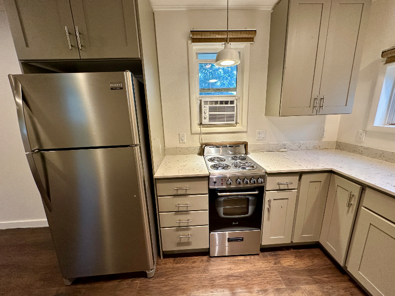 3734 Roosevelt Ave - Photo 6 of 12