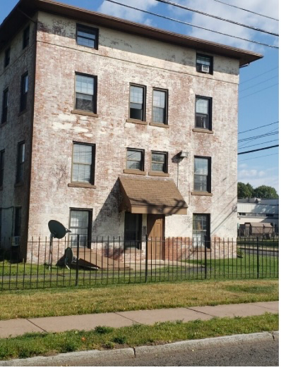 64 Van Block Ave - Photo 3 of 6