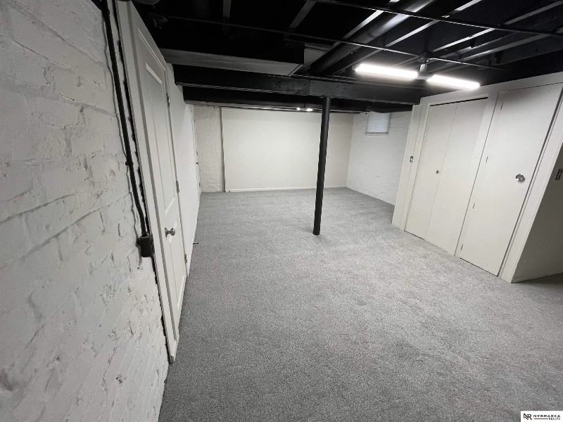 2512 N 78th Ave - Photo 3 of 10