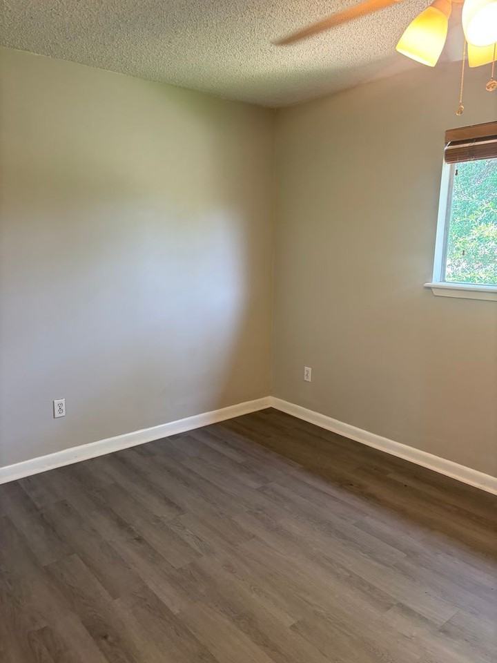 2312 Bobbie St - Photo 5 of 5