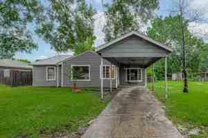 featured image of 4906 Larkspur St