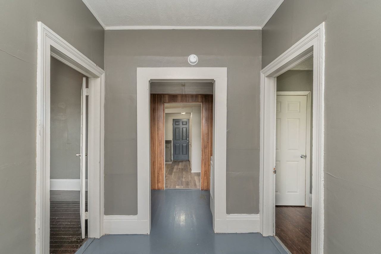 2024 Clark St - Photo 4 of 30