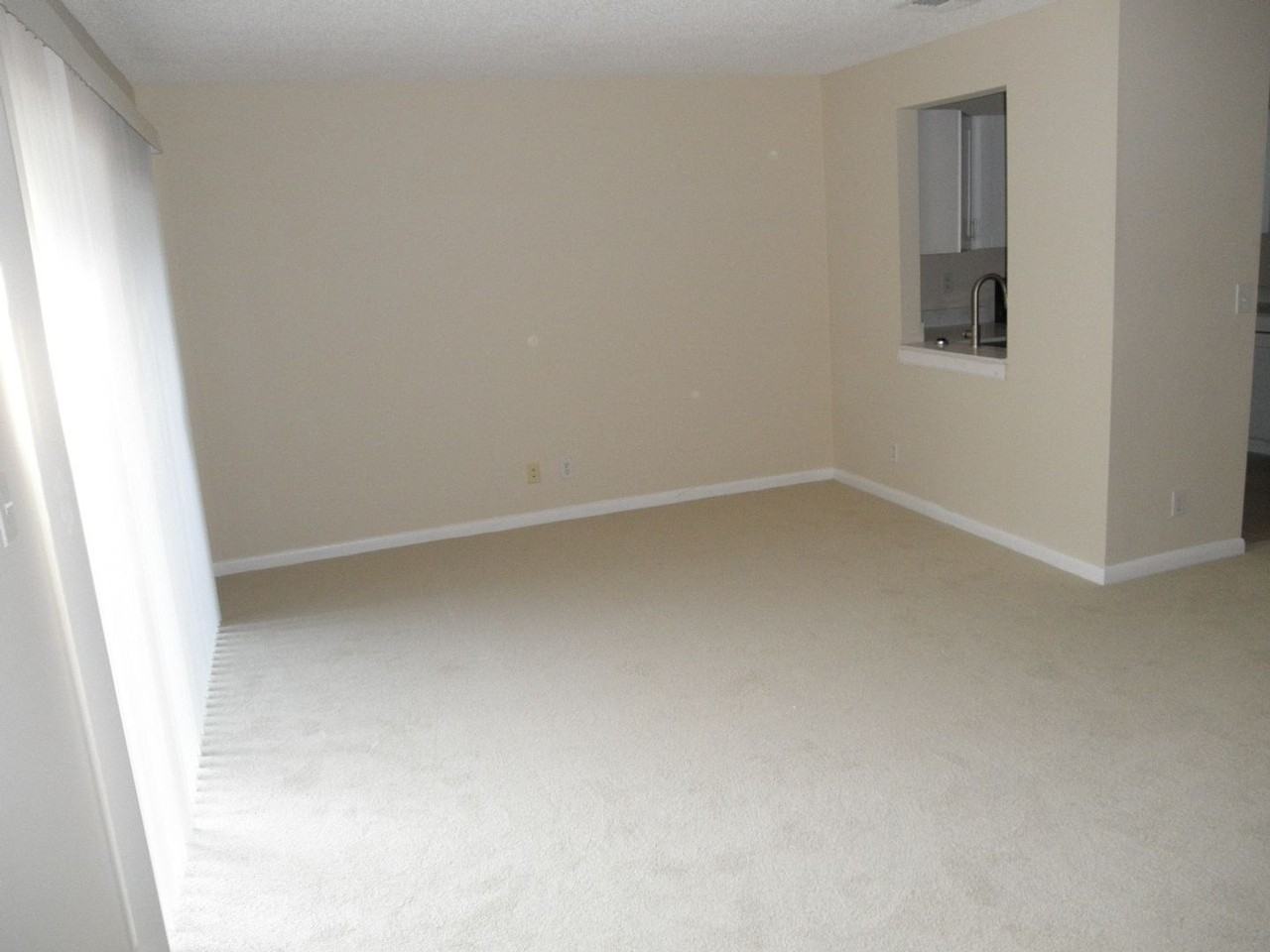 721 Cypress Way E - Photo 4 of 25