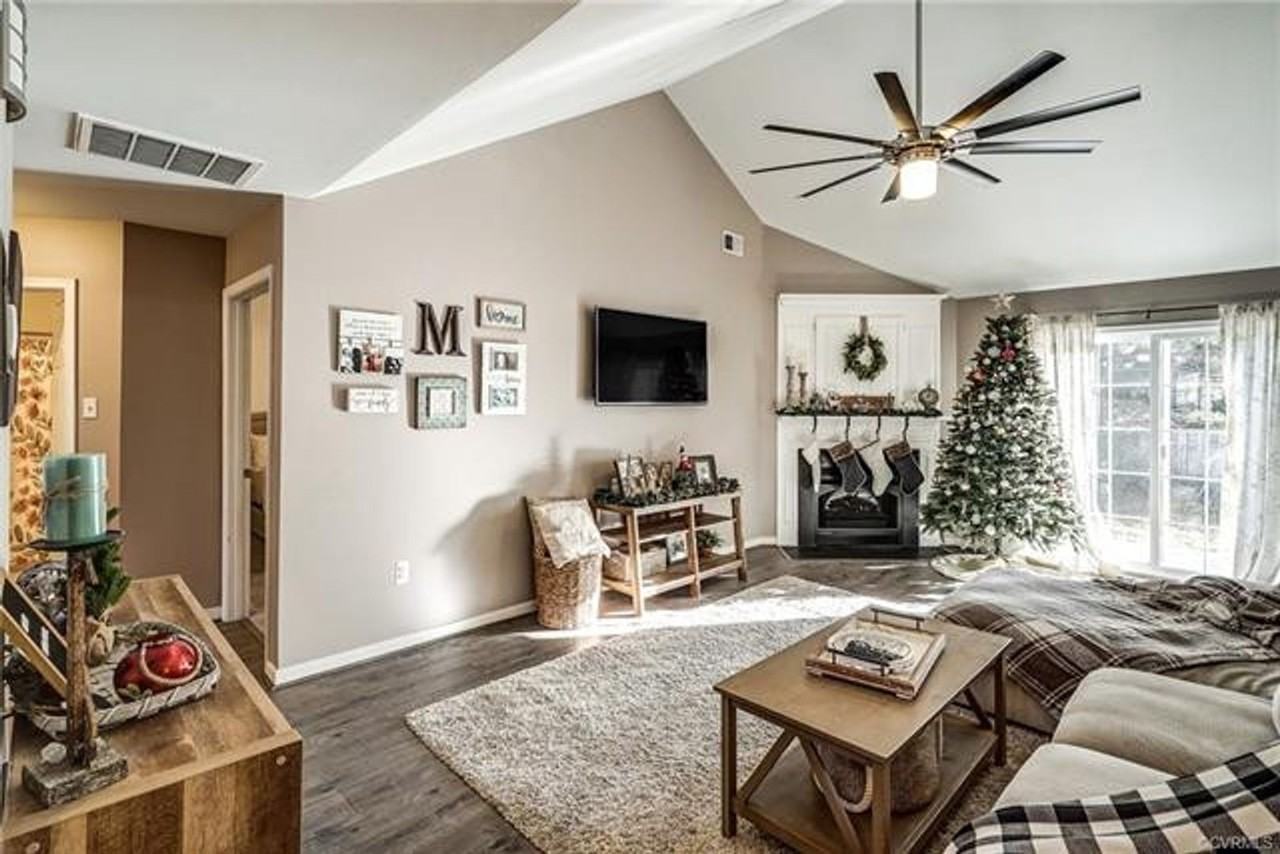 7731 Blue Cedar Dr - Photo 3 of 11