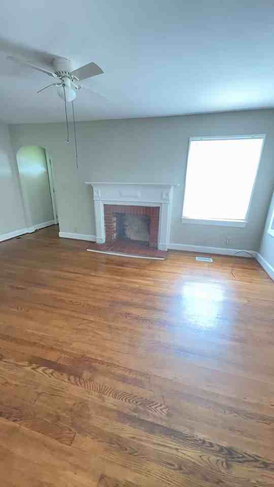 2004 40th St - Photo 3 of 11