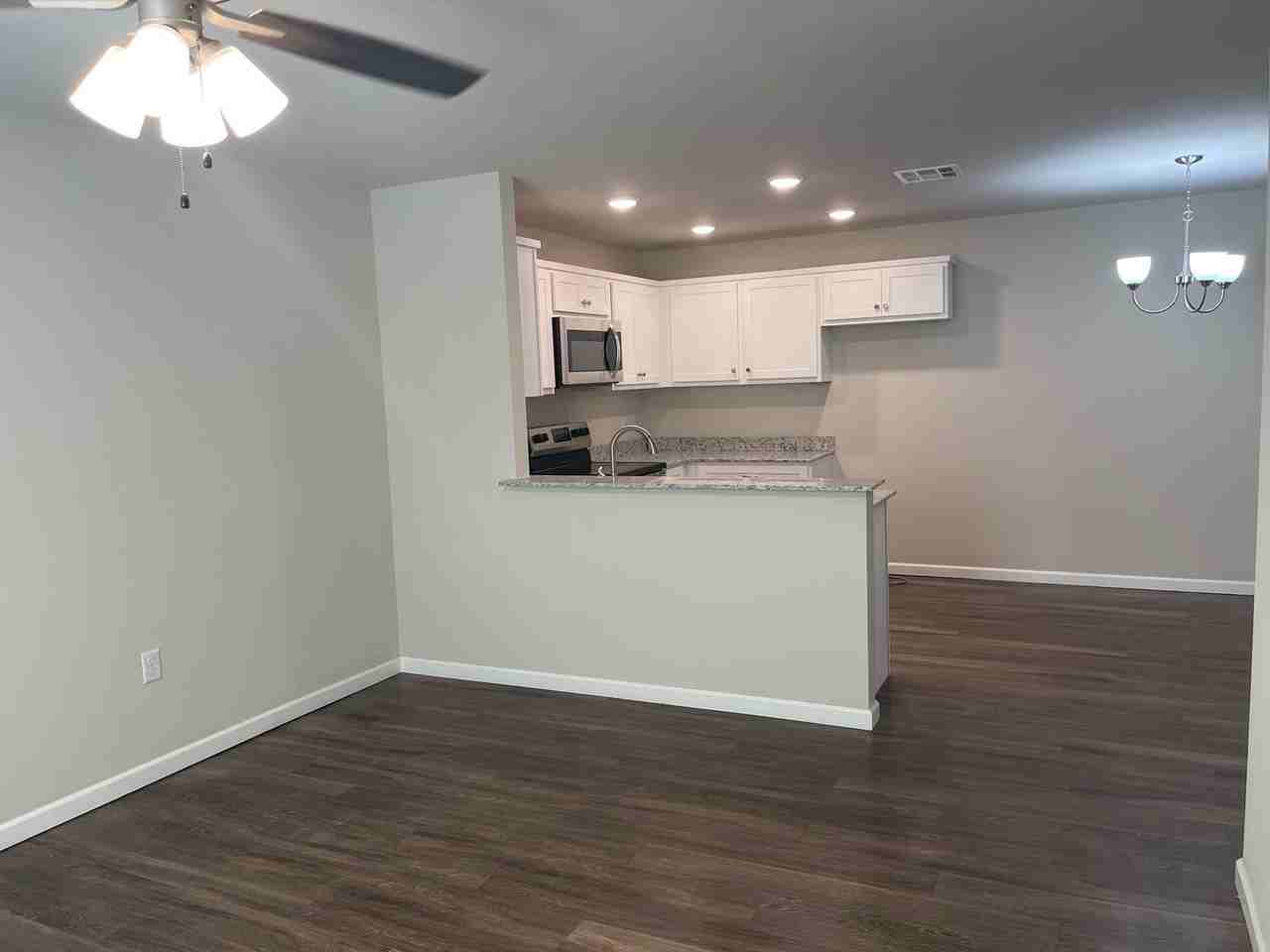 1902 Cypress St - Photo 4 of 17