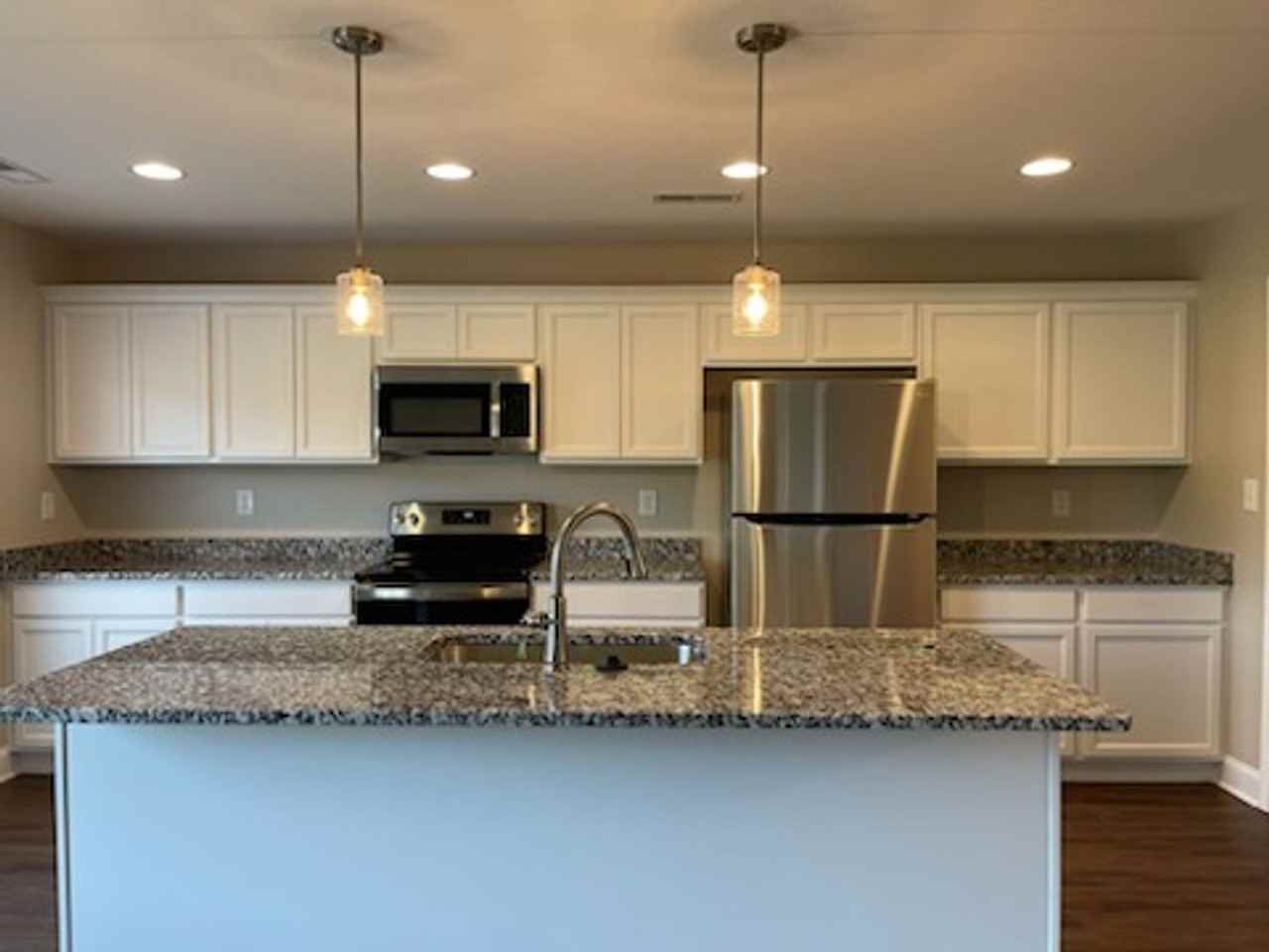 852 Sweetfern Ln - Photo 7 of 19
