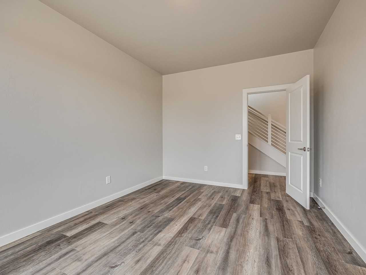 2132 El Cajon St - Photo 6 of 34