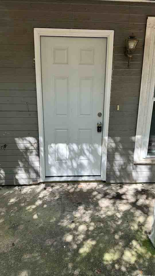 2703 Rue Saint Martin #B - Photo 2 of 9