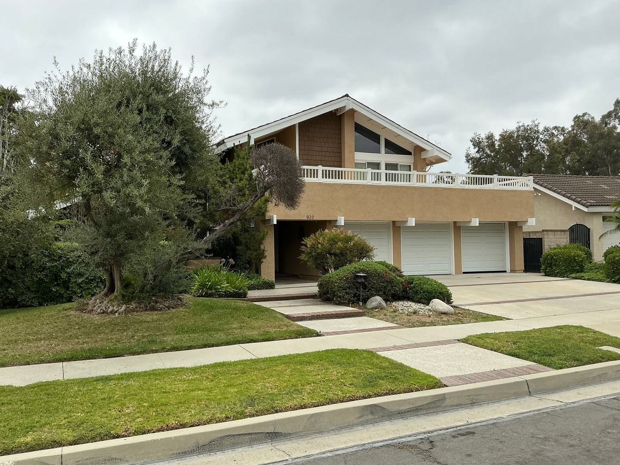 1920 Alto Ln - Photo 2 of 50