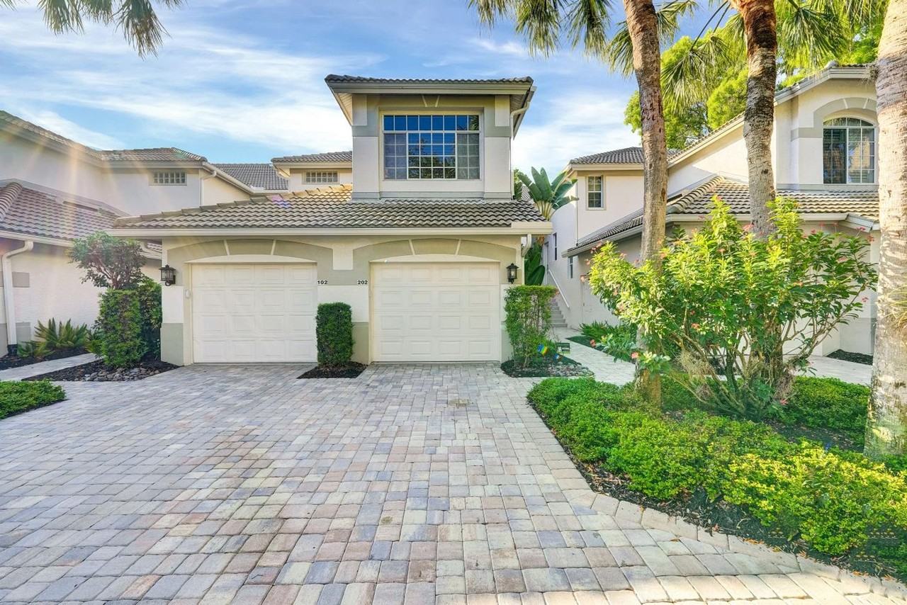 27031 Lake Harbor Ct - Photo 3 of 27