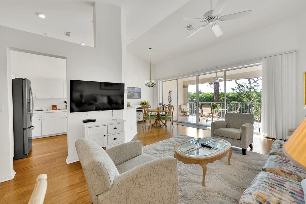 27031 Lake Harbor Ct - Photo 2 of 27