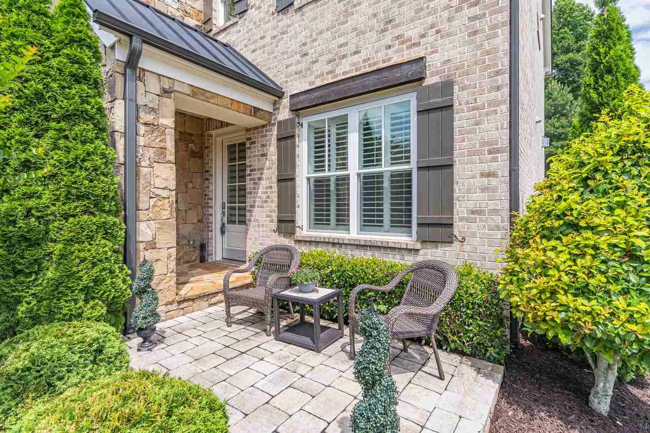 829 Adler Ct - Photo 5 of 50