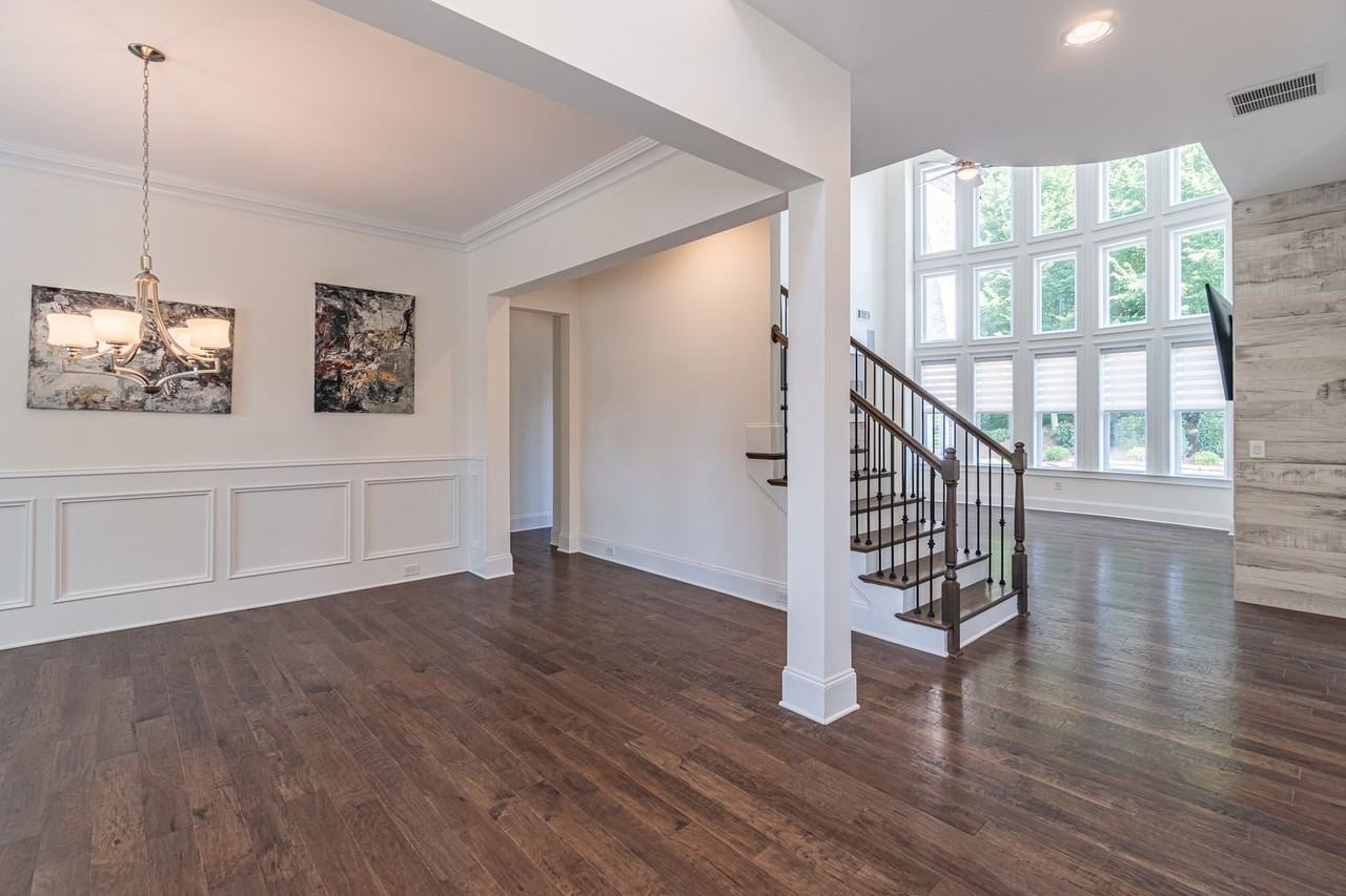 829 Adler Ct - Photo 7 of 50