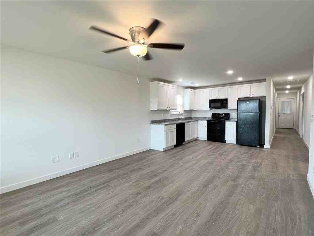 627 Northwest 68th Avenue - Photo 4 of 18