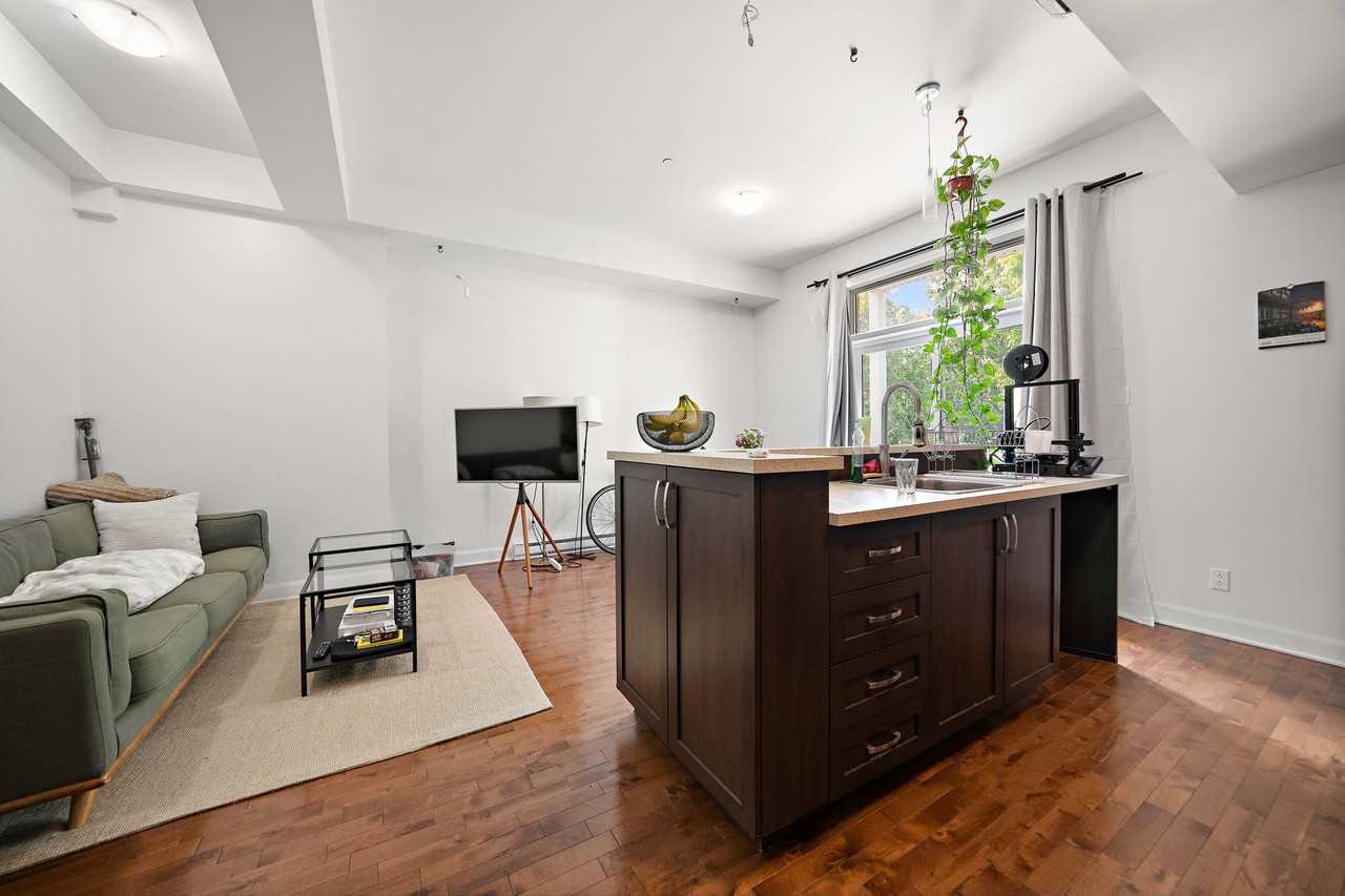 3467 Rue Notre-Dame Ouest #2 - Photo 3 of 13