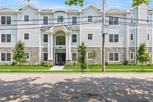 22 Sagamore Hill Dr #1A - Photo 1 of 1