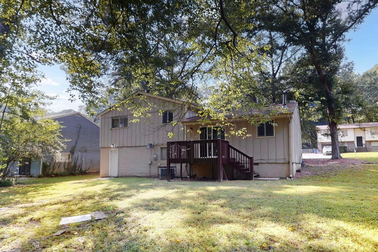 Cedar Hurst Trl - Photo 7 of 17