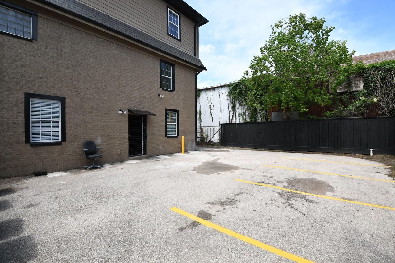 Harrisburg Boulevard - Photo 2 of 21