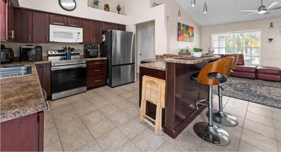 Mcdonald Ter - Photo 2 of 4