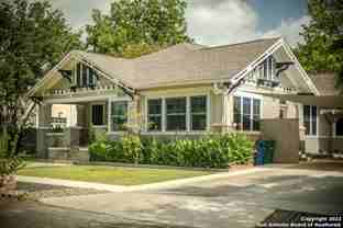 1037 W Craig Pl - Photo 1 of 1