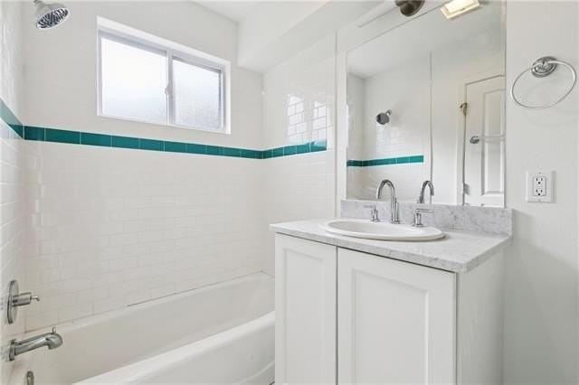 2833 Saint Charles Ave - Photo 7 of 11