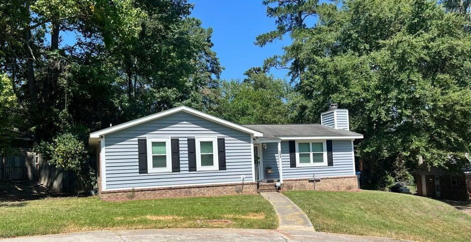 804 Sterling Ct - Photo 2 of 31