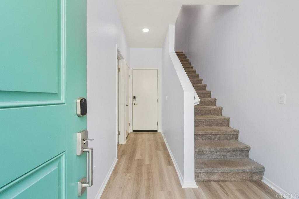 5224 Beachfront Cove St - Photo 6 of 36