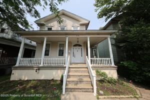 featured image of 306 S Hyde Park Ave