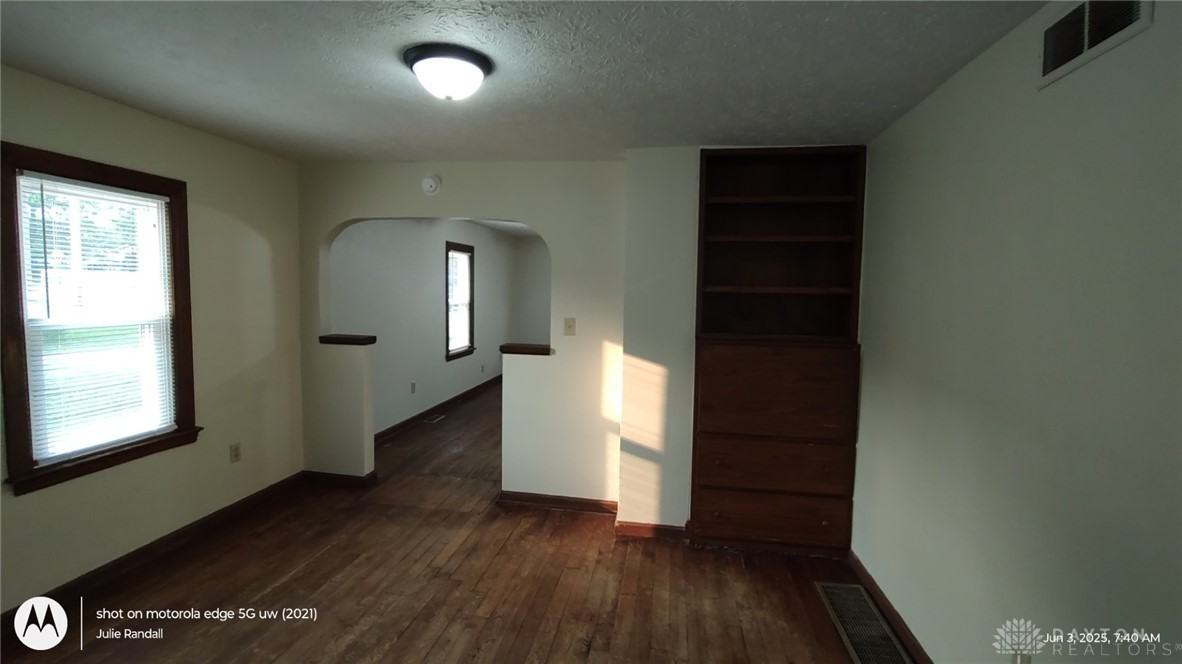 140 Ledbetter Rd - Photo 4 of 16