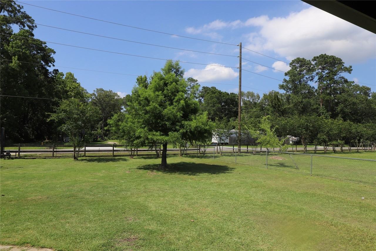 16890 Porter Ln - Photo 4 of 27