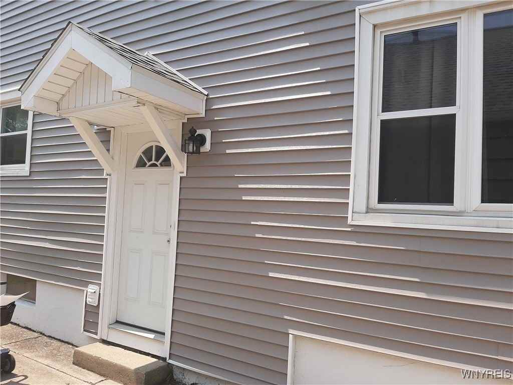 131 Kamper Ave - Photo 4 of 17