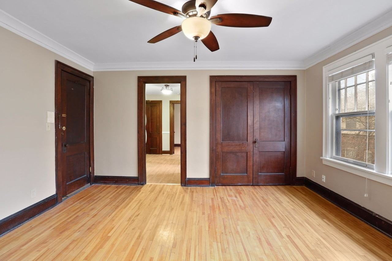 1598 Charles - Photo 6 of 23