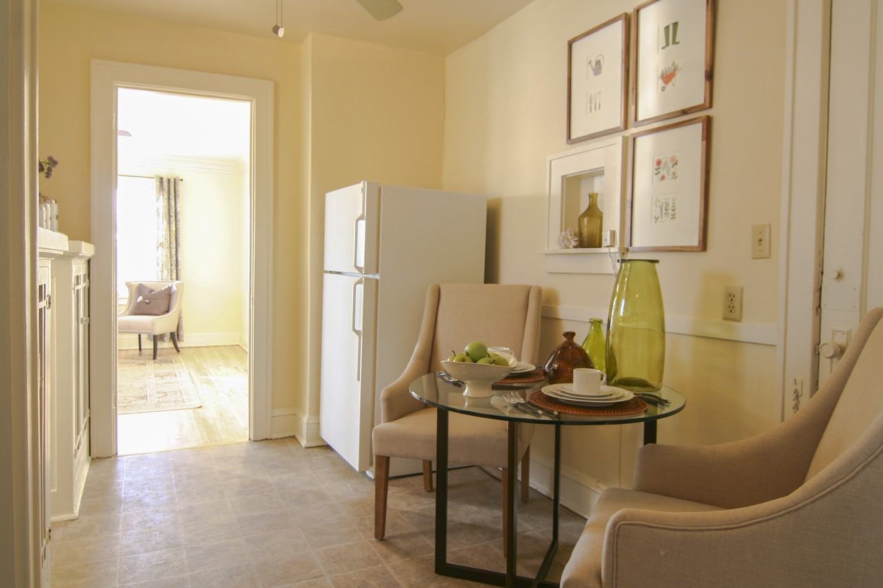 1604 Charles - Photo 6 of 13