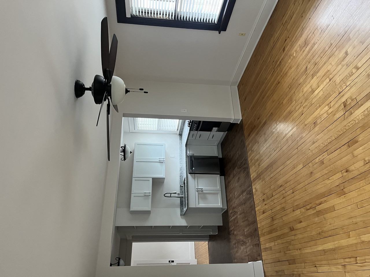 1618 Charles - Photo 5 of 12