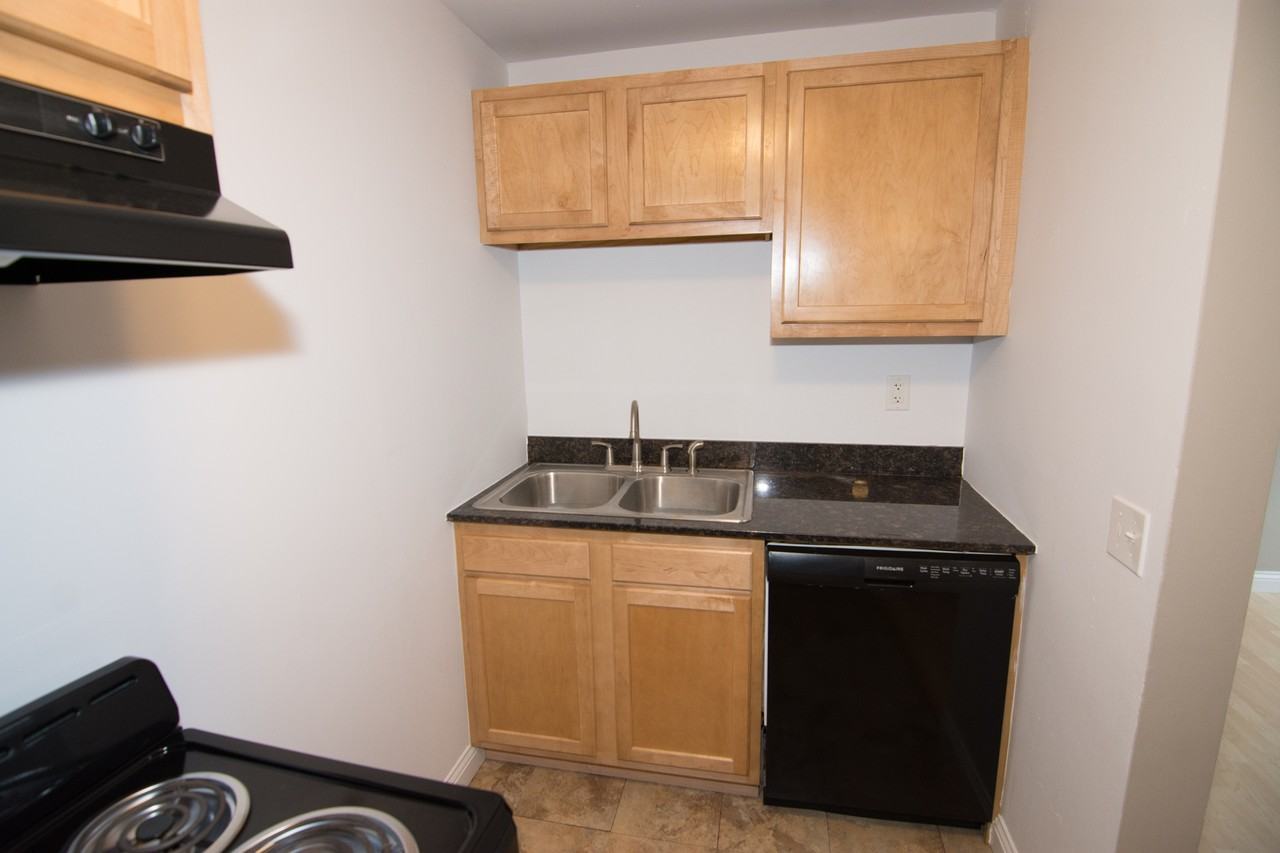 2101 3rd Ave - Photo 6 of 15