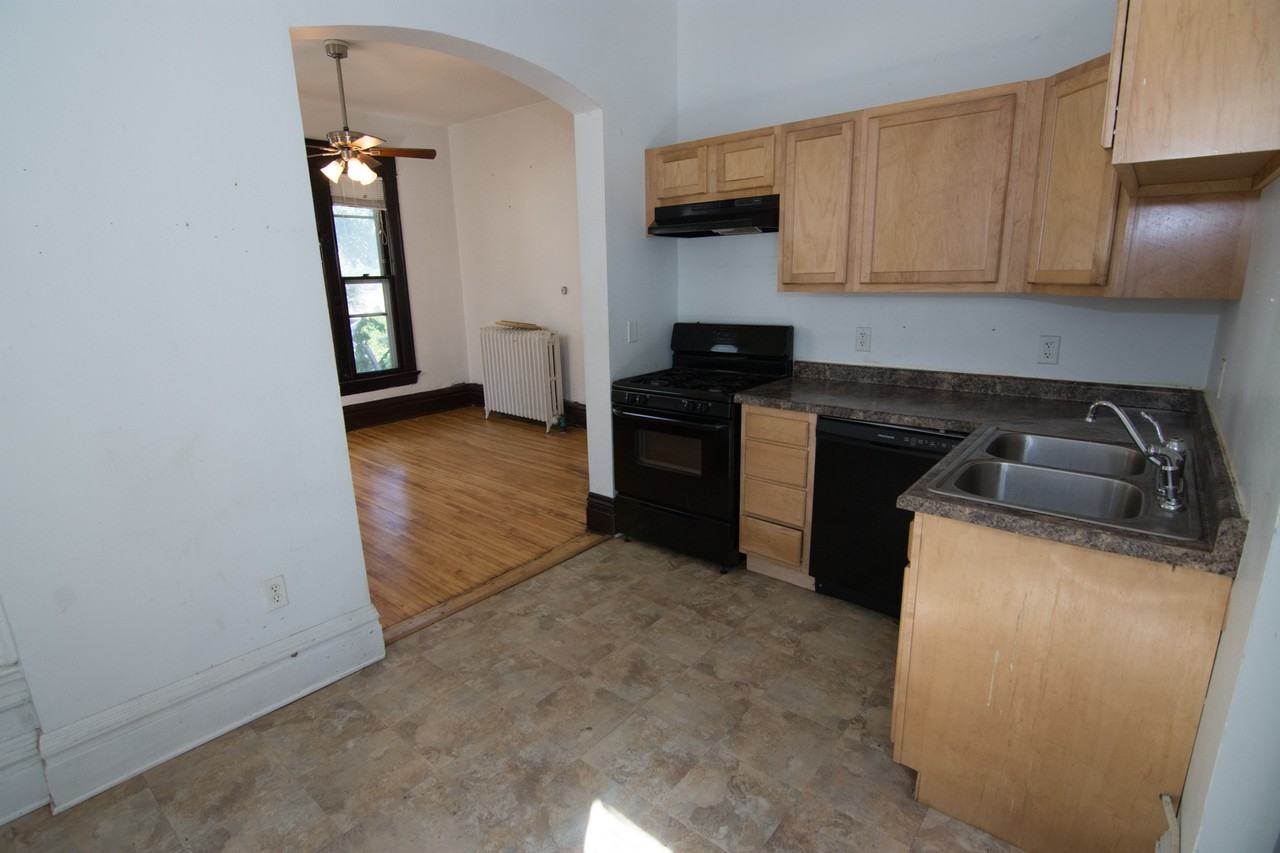 2115 3rd Ave - Photo 6 of 23