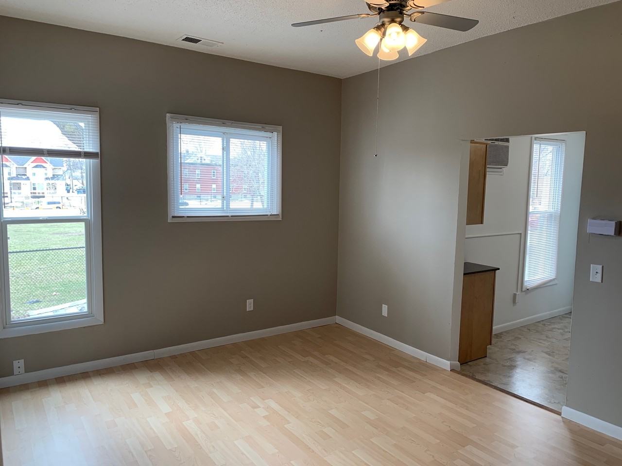 2428 4th Ave - Photo 3 of 16