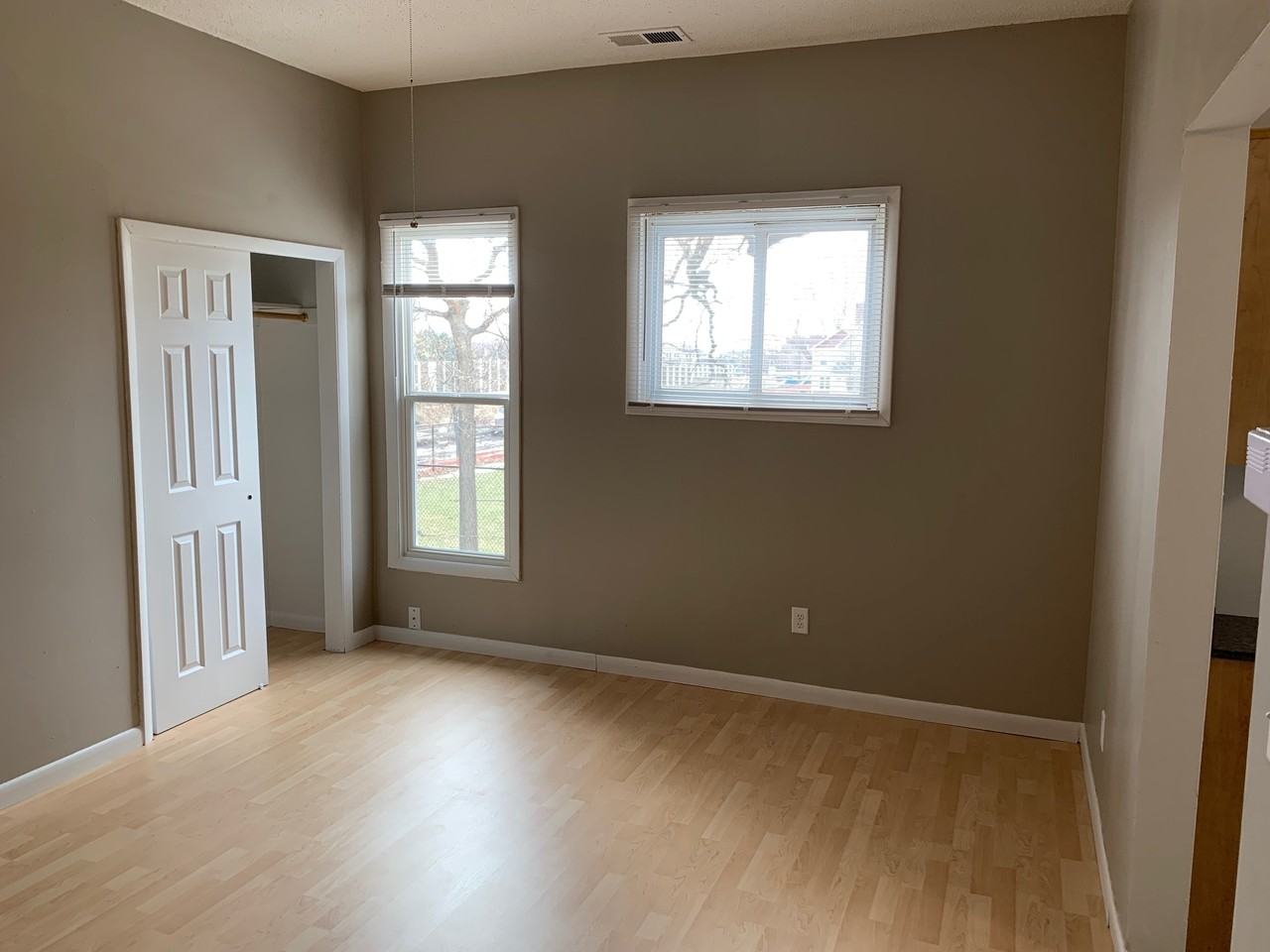 2428 4th Ave - Photo 6 of 16