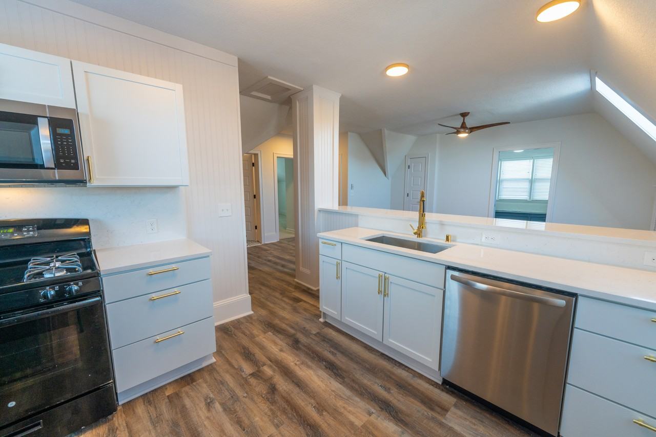2541 Garfield - Photo 3 of 32