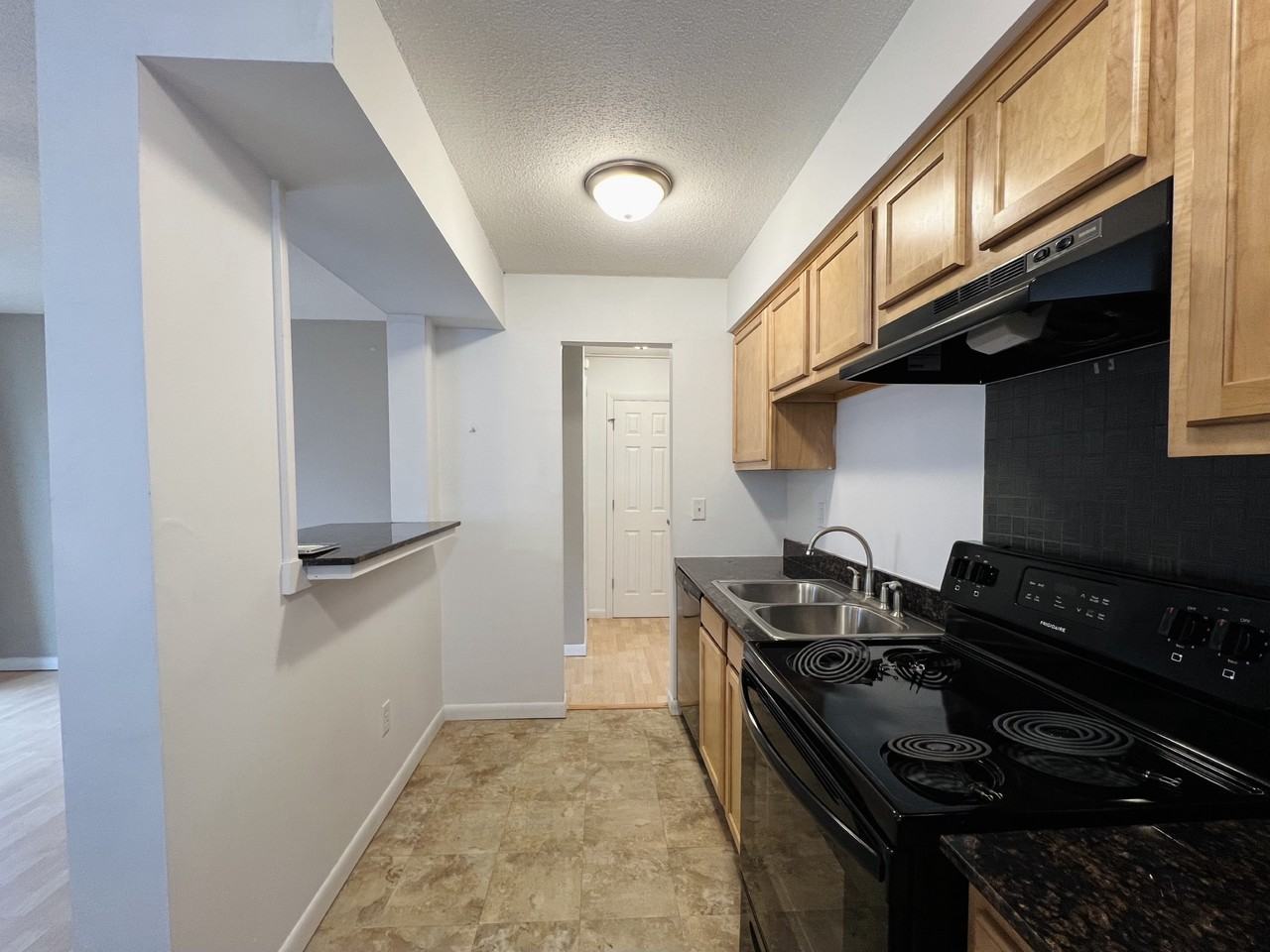 2740 Pleasant - Photo 6 of 15