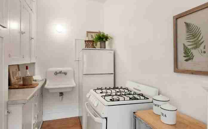 3137 Aldrich - Photo 5 of 11